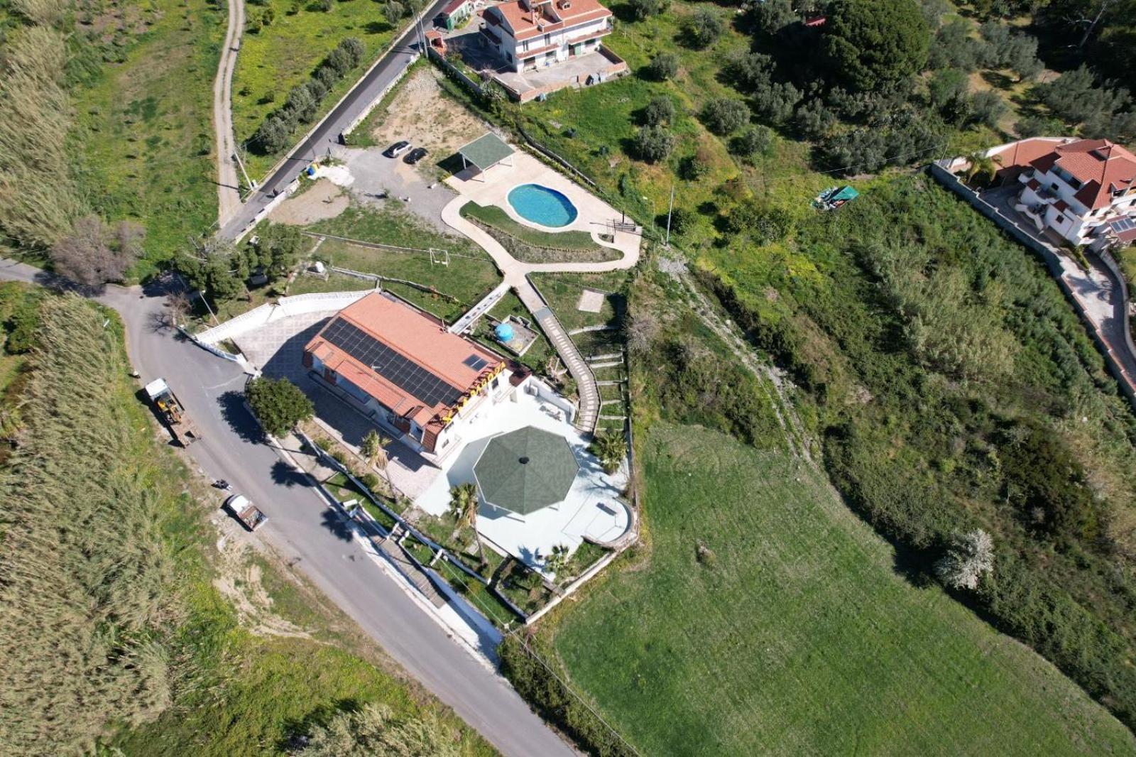La Pagoda Gizzeria Bagian luar foto